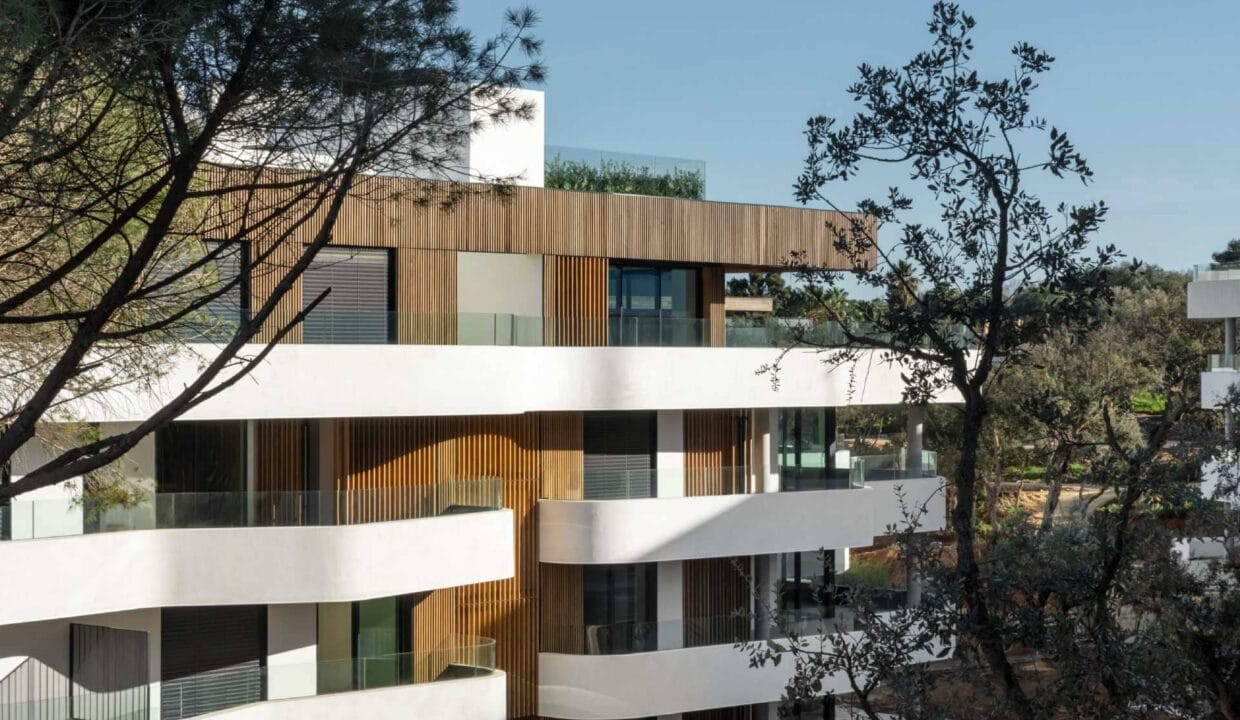 15VV_LRS_DIC22-scaled-1