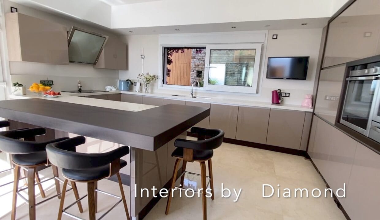 4 La Pal 48 Kitchen a Jan23